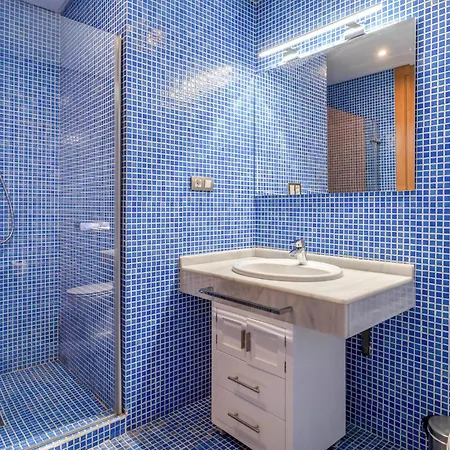 Amazing In - Almunec With Heated Swimming Pool Semesterbostad *