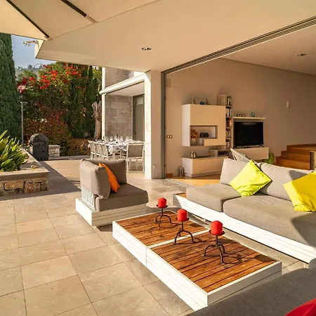 Amazing In - Almunec With Heated Swimming Pool * La Herradura (Granada)